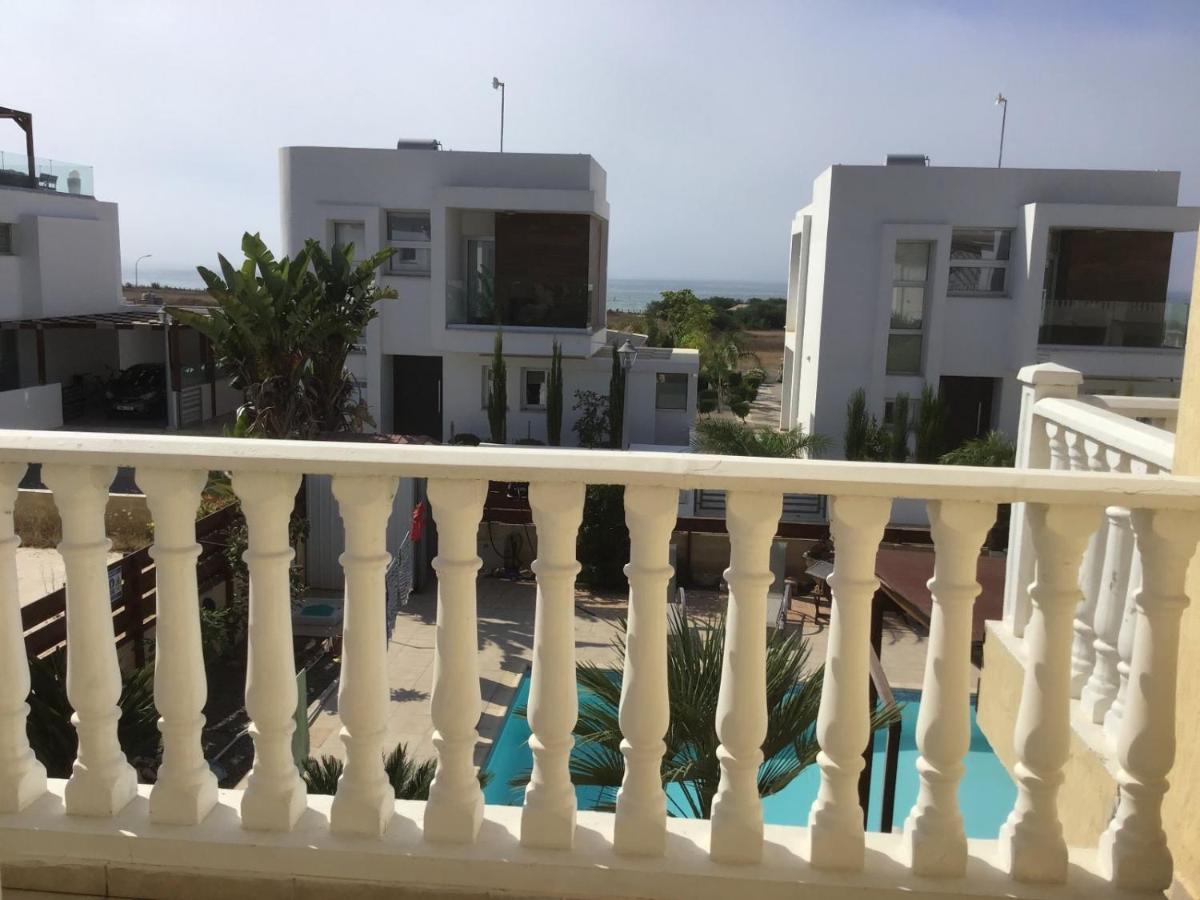 Carolyn Villa Is A Luxury 4-Bedroom Villa With Private Pool In Ayia Napa Eksteriør billede
