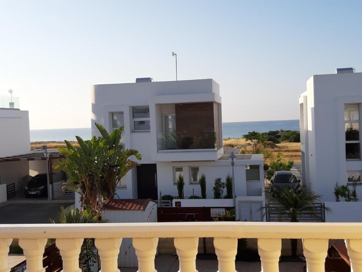 Carolyn Villa Is A Luxury 4-Bedroom Villa With Private Pool In Ayia Napa Eksteriør billede